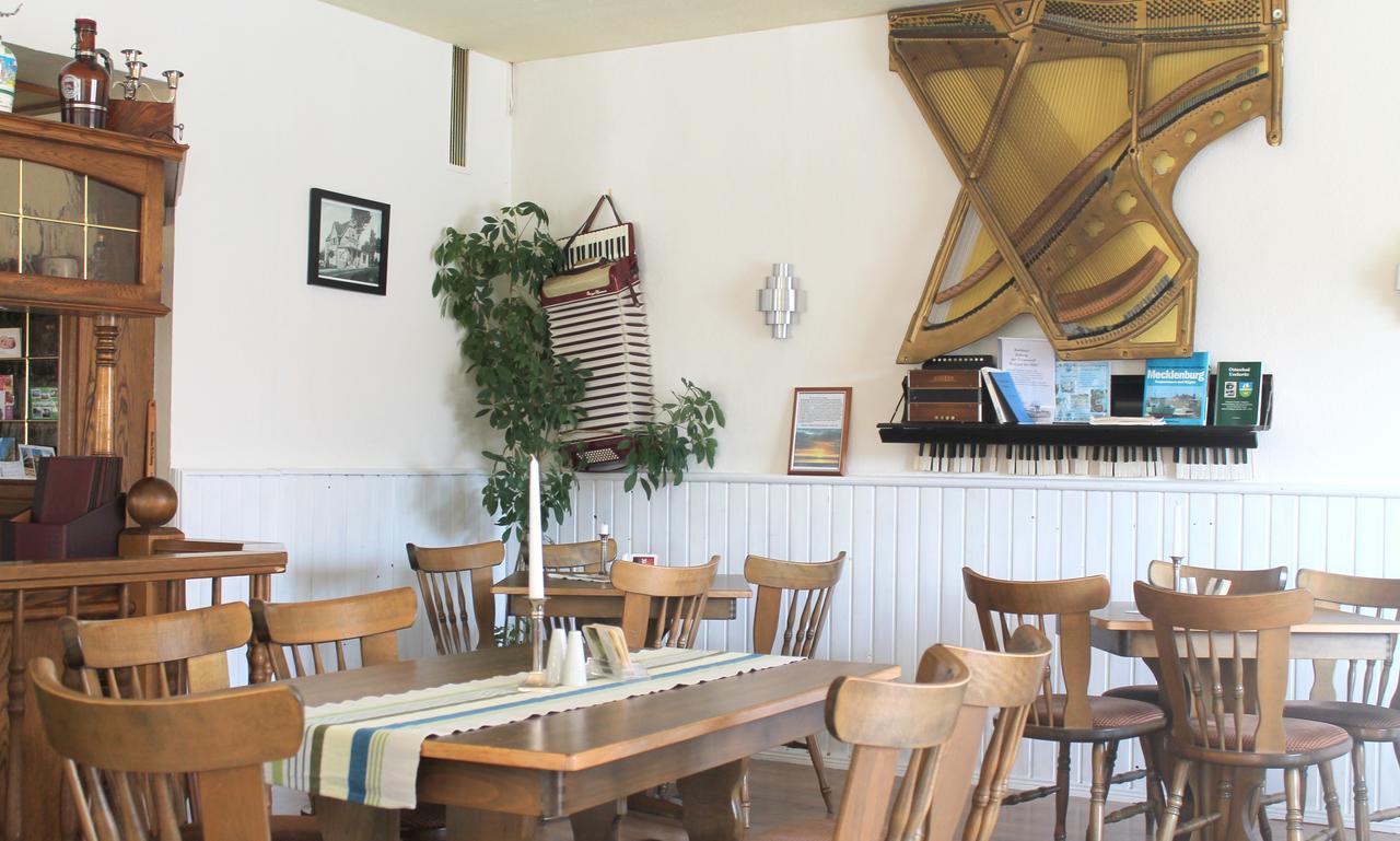 Hotel Ratscafe Ueckeritz Luaran gambar